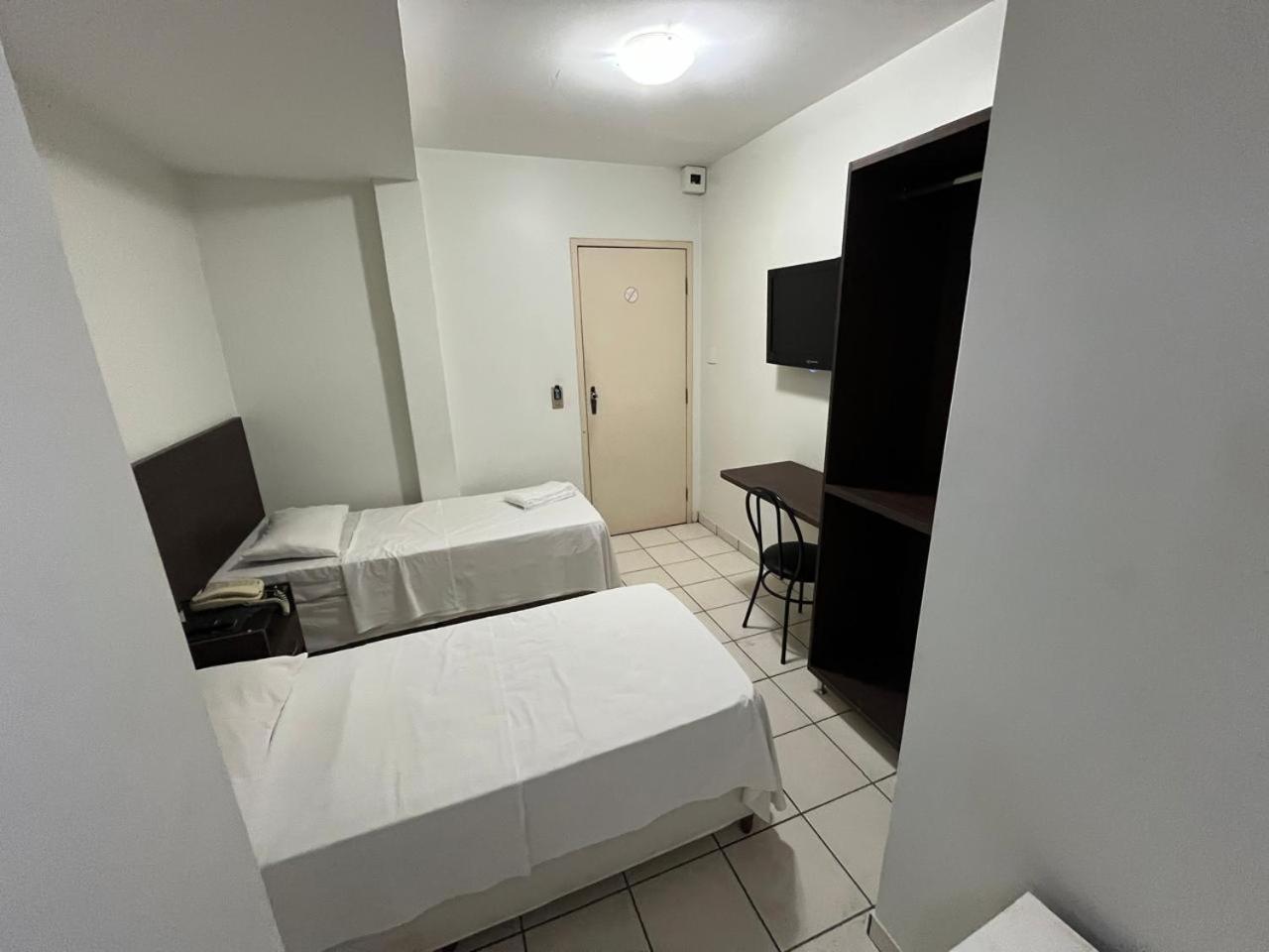 Rametta Hotel Montes Claros Extérieur photo